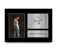 HWC Trading Millie Bobby Brown Strange Hawkins Thing Eleven Cadeaux Imprimé Signé Autographe Photo pour les fans d’émissions de télévision - A4