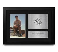 HWC Trading Noah Schnapp V2 Strange Hawkins Thing Cadeaux Imprimé Signé Autographe Photo pour les fans d’émissions de télévision - A4 Encadré