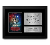 HWC Trading Strange Hawkins Thing Cast Millie Bobby Brown Cadeaux Imprimé Signé Autographe Photo pour les fans de télévision - A4 Encadré