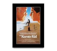 HWC Trading The Karate Kid Cadeaux imprimés affiche photo autographe signée pour les fans de cinéma (ID-003954) - A4 Impression Uniquement