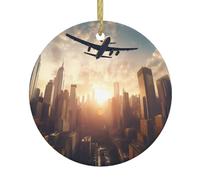 HYTTER Pendentif rond en céramique avec impression avion au-dessus de grands bâtiments - 7,4 cm équipé d'un câble métallique doré durable pour l'accrocher facilement aux arbres de Noël