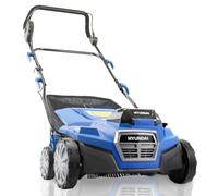 Hyundai Balayeuse de Gazon Artificiel 380 mm, 2 x 20 V (40 V) 380 mm de Largeur de Travail, Moteur sans balais, Batteries Li-ION 4 Ah, hauteurs de Balayage réglables, Bleu/Noir