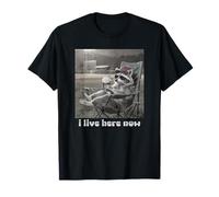 I Live Here Now Baseball Raccoon Boire du café T-Shirt