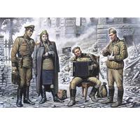 ICM 35541 - 1:3 5 Soviétique Soldats à La Pause Mai 1945 - Neuf