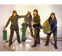 (ICM35632) - ICM 1:35 - WWII German Firemen 4 Figs