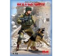 Idf K-9 Unitz oketz With Dog - 1:16e - Icm G