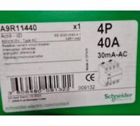 Schneider Electric Interrupteur différentiel ACTI9 iID A9R11440 4P Type AC 40A 30mA Noir G