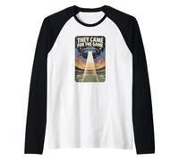 Ils sont Venus pour Le Jeu UFO Football Alien Invasion Stadium Manche Raglan