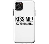 Im Just Here for The Kiss Cam Show Kiss Me Youre on Camera Coque pour iPhone 11 Pro Max