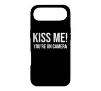 Im Just Here for The Kiss Cam Show Kiss Me Youre on Camera Coque pour iPhone Air