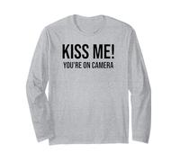 Im Just Here for The Kiss Cam Show Kiss Me Youre on Camera Manche Longue