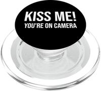 I'm Just Here for The Kiss Cam Show Kiss Me Youre on Camera PopSockets PopGrip pour MagSafe