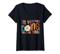 I'm Yesenia Doing Yesenia Things Funny Groovy Yesenia T-Shirt avec Col en V