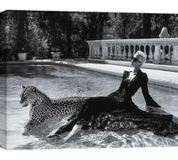 Impression d'art sur toile, Fashion Photo - Julian Lauren - Relaxing by the Pool - 100x70 cm
