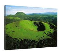 Impression sur toile murale en bois encadré Le Puy de Dome, Auvergne Volcano Range, Puy-De-Dome, France - Toile tendue et encadrée prête à accrocher, 30,5 x 40,6 cm