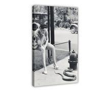 Impression sur toile représentant une femme qui marche un serpent - Décoration murale pour salon, chambre à coucher - 50 x 75 cm