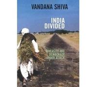 India Divided, An Open Media Book Vandana Shiva (Auteur)