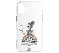 Inner Peace Outer Chaos Squelette Café Halloween Yoga Coque pour iPhone 16 Plus