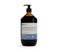 Insight Shampooing Blonde illuminant pour les reflets froids 900 ml | spécialement dédié au maintien de la couleur dans les cheveux blancs, gris ou blonds | emballage en verre