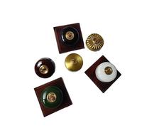 Interrupteur mural à levier en laiton, 1 poste, 1 voie, 2 positions, for éclairage de lit.(Pumpkin 1 way)