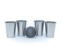 Intirilife 5X gobelets empilables en Acier Inoxydable de 290 ML - Camping Outdoor Métal Tasse Verre Gobelet de Voyage - réutilisable, incassable BAP-Free sans Plastique adapté aux Enfants