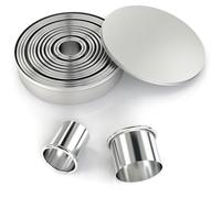Intirilife Set de 12 emporte-pièces en Argent avec boîte de Rangement -2,2 cm à 10,8cm- Cutter Anneaux Ronds en Acier Inoxydable pour Biscuits Cookie Plätzchen Gebäck Moule à pâtisserie