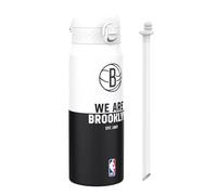 Ion8 NBA Brooklyn Nets Gourde Thermique Avec Paille Amovible, 750ml/24oz, Bouteille Étanche À Isolation Sous Vide, Facile À Ouvrir, Verrou Sécurisé, Passe Au Lave-Vaisselle, Couvercle Rabattable