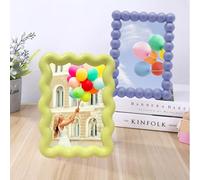 irbaniland Lot de 2 cadres photo lisses en forme de vague - 10 x 15 cm - Cadre photo vintage festonné rustique à suspendre au mur, décoration d'intérieur, galerie photo - Jaune + bleu