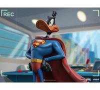 Iron Studios 82028 SPACE JAM 2 Duffy Duck Superman 1/10 ST Figurine