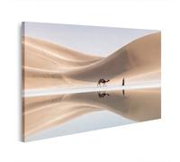 islandburner Image sur toile représentant un randonneur, solitaire dans le désert, avec chameau et reflet - Edition O2