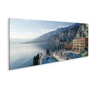 islandburner Prime Image sur toile Hôtel au bord du lac dans les montagnes avec piscine et chaises longues