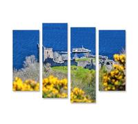 islandburner Tableau sur toile - Château ruine sur le lac bleu avec fleurs jaunes et bateau