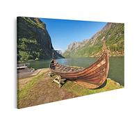 islandburner Tableau sur toile Vieux bateau viking dans le village de Gudvangen près de Flam Norvège Cadre Affiche Poster Murale Tableaux