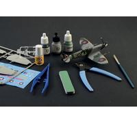 Italeri 72007 Complete Set For Modeling: Spitfire Mk.IX, échelle 1:72, Plastic Model Kit/Modèle en plastique à monter avec tous les accessoires