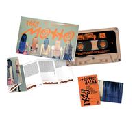 ITZY - Motto TAPE Ver. / Random] + 2 Pin Badges + 4 Extra Photocards