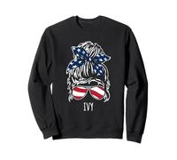 Ivy Chignon désordonné avec lunettes de soleil ruban USA Sweatshirt