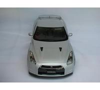 IXO Collections 1:8 IXO Nissan GT-R - Modélisme, modélisme, kit de Construction de Haute qualité, kit de modélisme, Fonction d'éclairage, kit de Construction