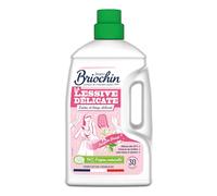 JACQUES BRIOCHIN - Lessive Spéciale Linge Délicat - Parfum Floral - Formule Douce au Savon de Marseille - 30 Lavages - 96% Origine Naturelle - Fabriquée en France - 1,35 L