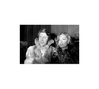 Jacques Dutronc et Romy Schneider - Cadre bois noir - 30x20 NOIR
