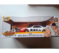 Jada 1/24 Street Fighter Ryu & 2002 Nissan Skyline GTR R34 (ET)