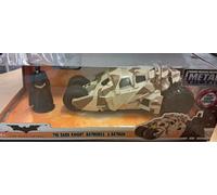 Jada Jouet Batmobile Trumble Camo avec figurine Batman