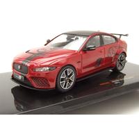 Jaguar XE SV Projet 8 2017 Rouge Foncé Métallique Modèle Réduit 1:43 Ixo Models