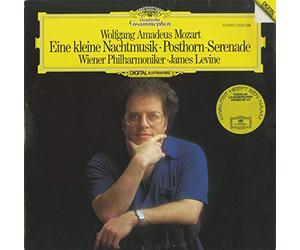 James Levine, Weiner Philharmoniker - Wolfgang Amadeus Mozart: Eine Kleine Nachtmusik, Posthorn-Serendae [LP]