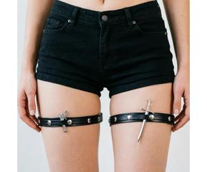 Jarretières en cuir noires pour serrer les jambes avec pistolet et épée | Jarretières pour Halloween, enterrement de vie de jeune fille, bal masqué, mariage, accessoires de mariée