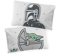 Jay Franco Lot de 2 taies d'oreiller Star Wars The Mandalorian The Cutest Bounty 100 % coton