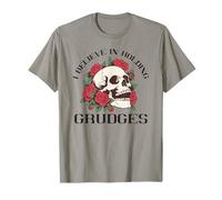 Je crois qu'il faut garder rancune Skull and Roses T-Shirt