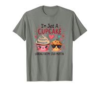 Je suis Juste Un Cupcake Qui Cherche Mon Stud Muffin Sweet Love T-Shirt