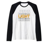 Jesus is The Light in The Darkness Manche Raglan