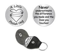 Jeton de poche inspirant pour câlin - Cadeau longue distance pour ami, famille, amoureux, relation, porte-clés double face avec porte-clés en cuir synthétique, Ne sous-estimez jamais la différence que