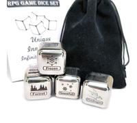 Jeu de dés RPG en métal - Acier inoxydable de qualité supérieure, comprend 4 dés, boîte de rangement, sac en velours et manuel (français non garanti), gravés avec scénarios, météo, magie et supports